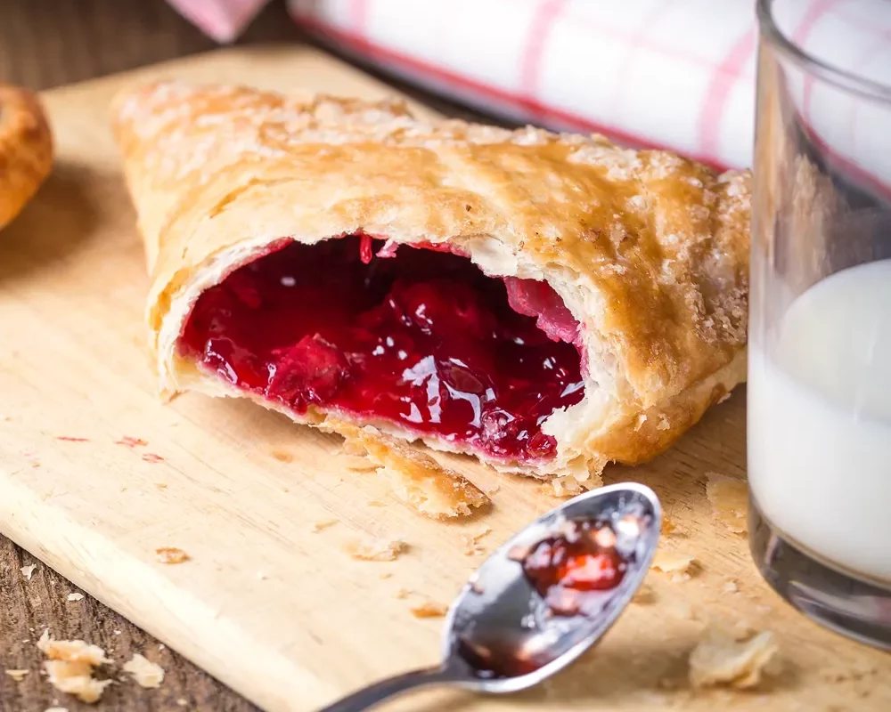 Chaussons aux pommes et framboises