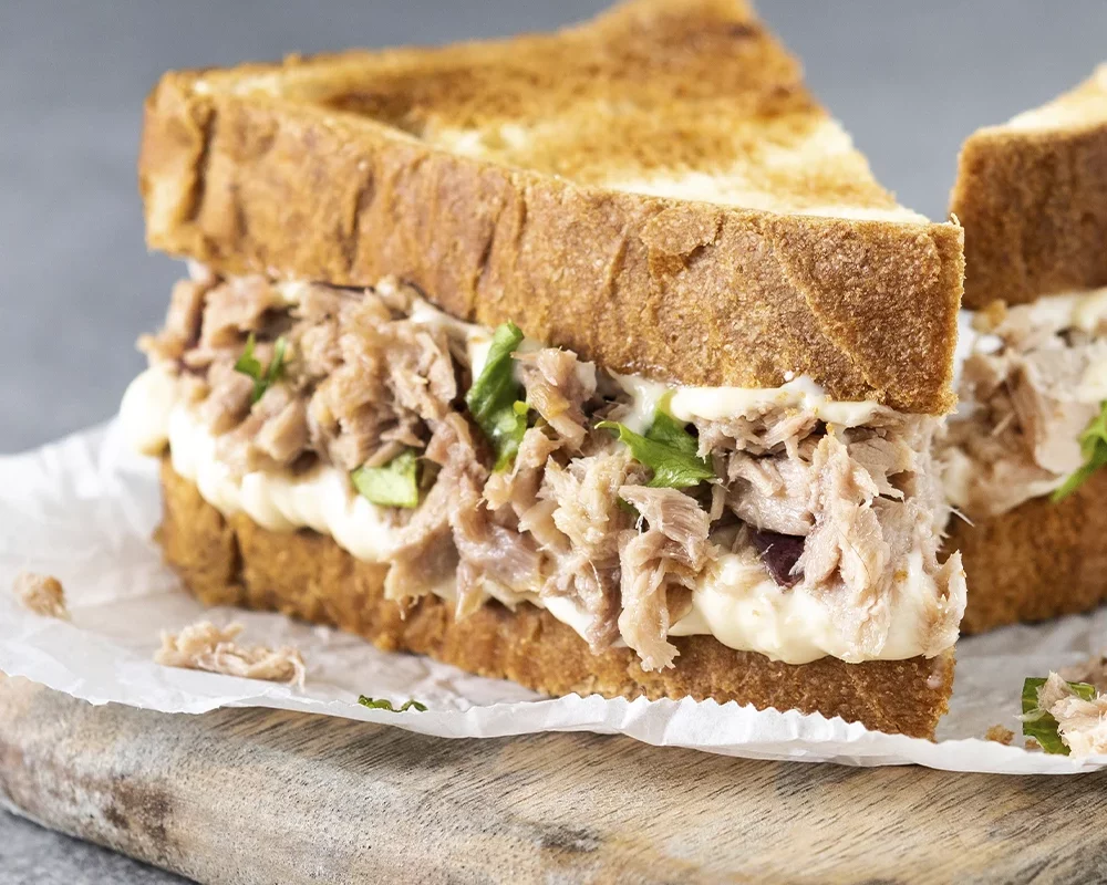 RECETTE_SANDWICH_THON_SRIRACHA_MAYO